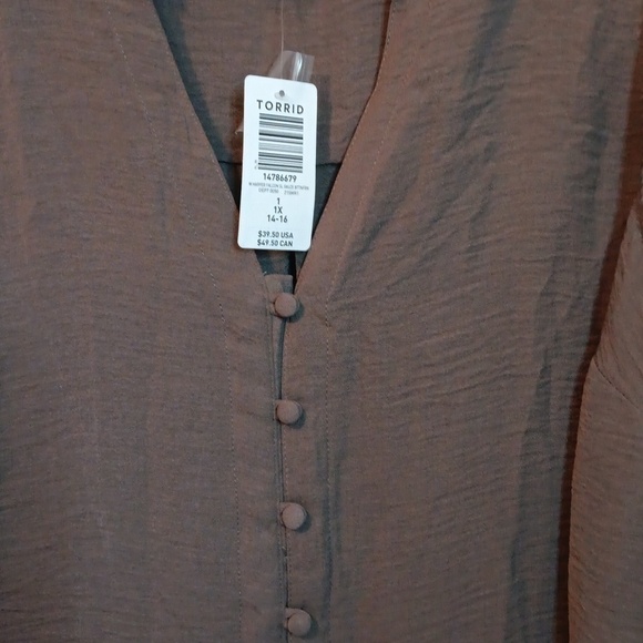 NWT Torrid Sleeveless Top in Size 14-16 - Picture 2 of 6